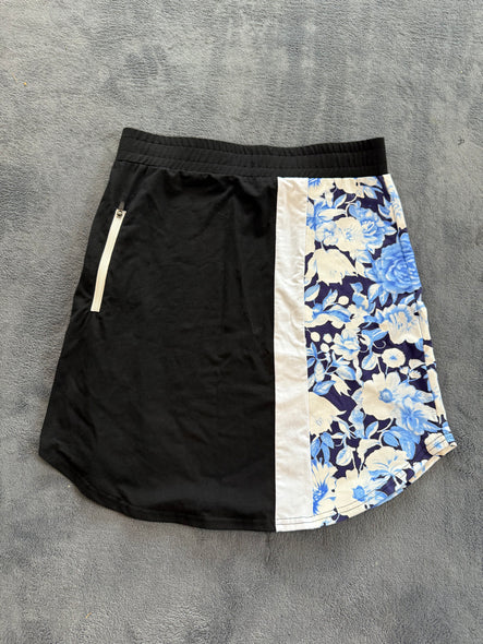 Size 10 navy floral skirt