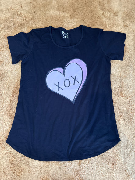 Size 2XL heart candy xox tee