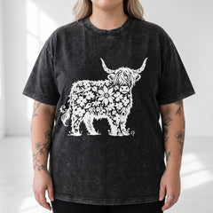 ETC Floral Stencil Vintage Highland Cow Tee